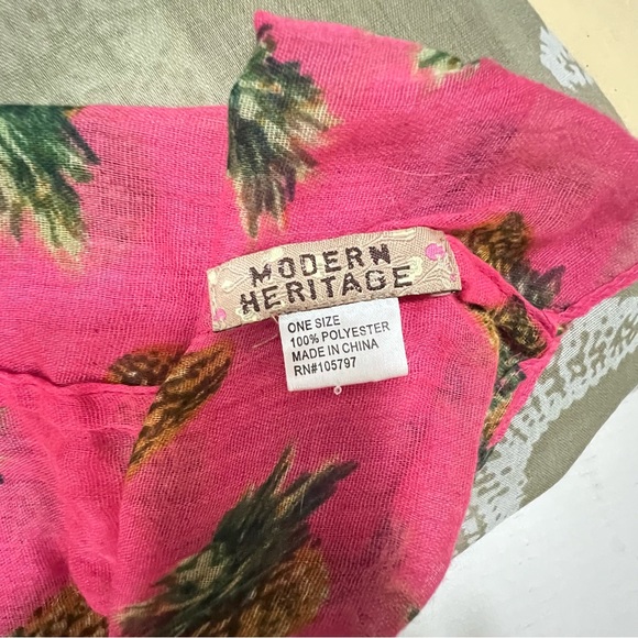 Pink infinity Scarf Pineapple All Over Print - Picture 3 of 4